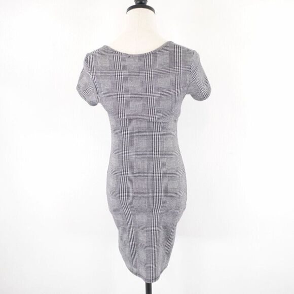 Papaya Medium Glen Plaid Boat Neck Short Sleeve Gray Medium Dress - Picture 4 of 6